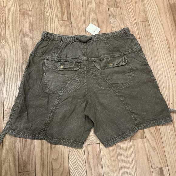 Free People Moon Bay Parachute Shorts In Army Size XS - Picture 8 of 9